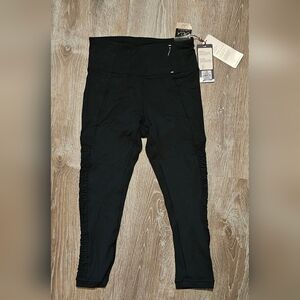 Calia by Carrie Underwood leggings